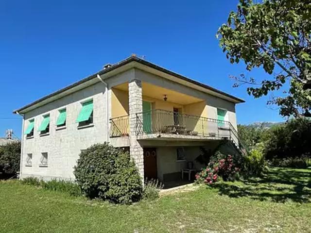 Maison vente à France métropolitaine, Marches