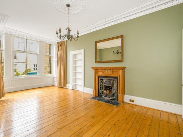 Apartment for rent in Marchmont, Scotland