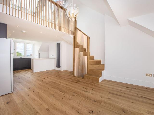 Apartment for rent in North Sheen, Greater London