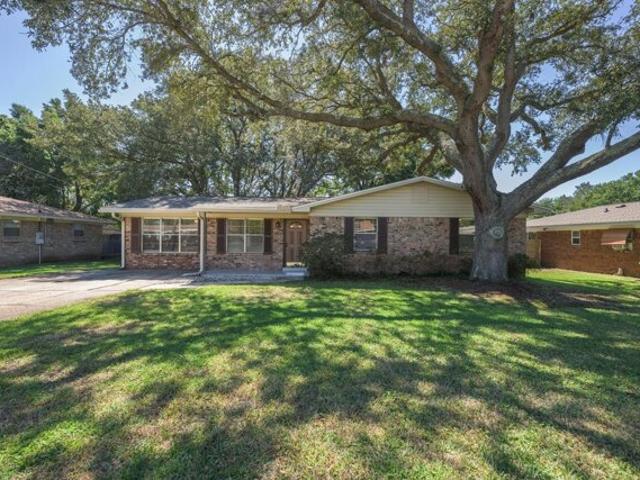 House for sale in Mary Esther, Florida