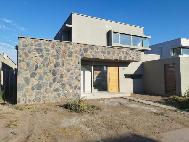 MARCO GALLARDO LIGUEÑO 150