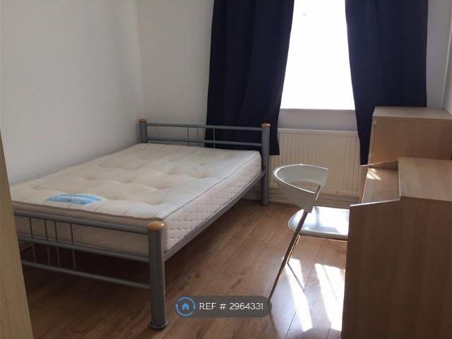 Room for rent in South Hackney, Greater London