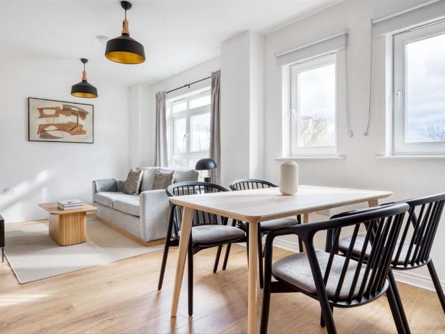 Apartment for rent in Shacklewell, Greater London