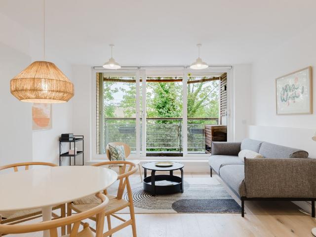 Apartment for rent in Shacklewell, Greater London