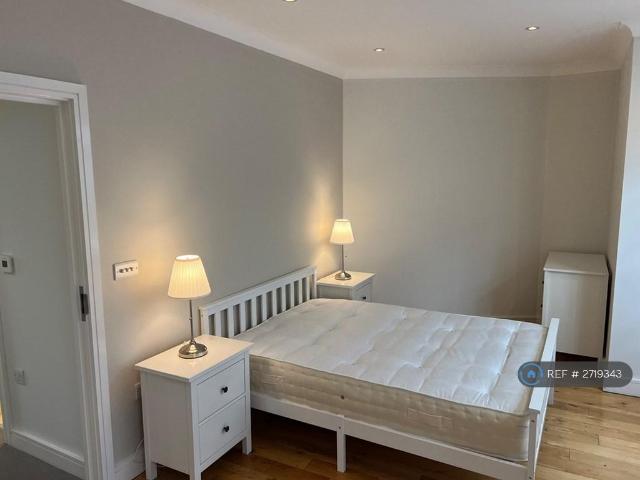 Apartment for rent in Shacklewell, Greater London