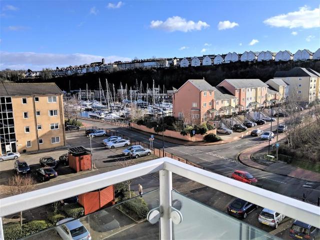Apartment for rent in Penarth Marina, Penarth