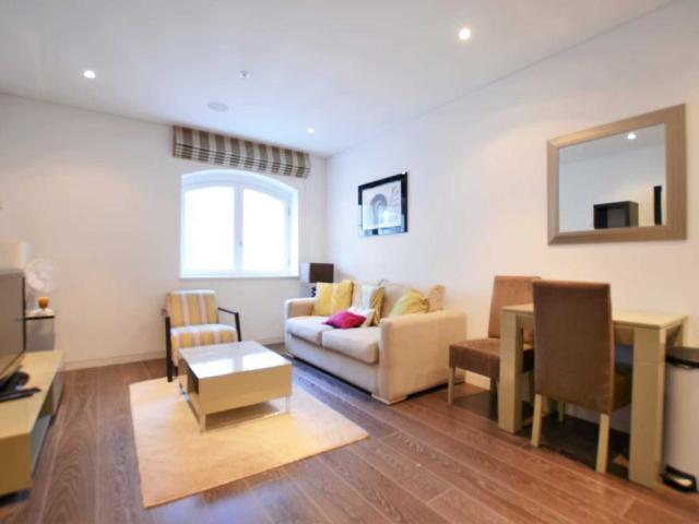 House for rent in St Clement Danes, Greater London