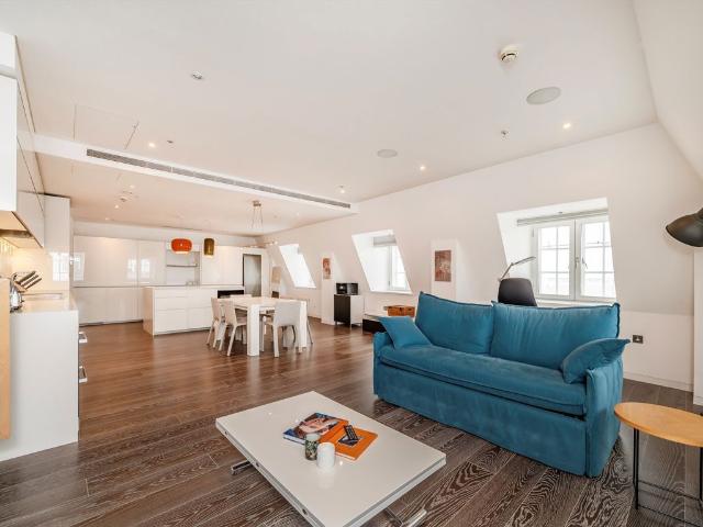 House for rent in St Clement Danes, Greater London