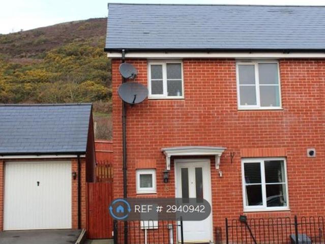 House for rent in Nangreaves, Wales