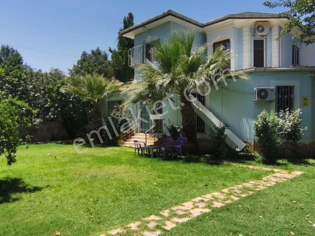 Kiziltepe içerisinde satılık Villa