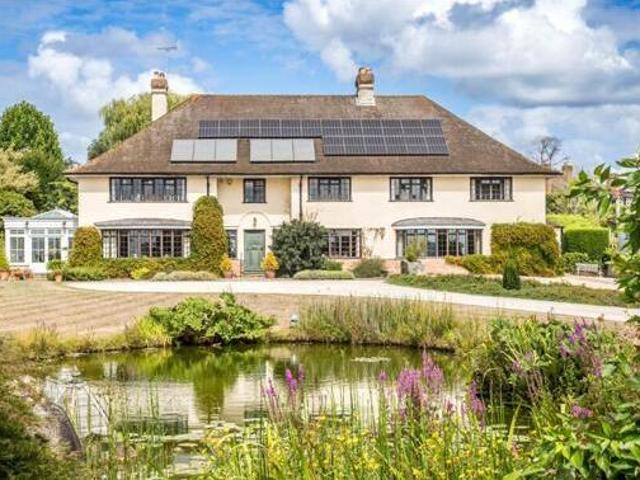 House for sale in Marehill, Horsham