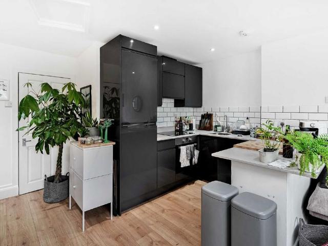Apartment for rent in Lower Clapton, Greater London