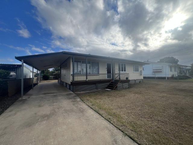 House for rent in Mareeba Town Centre Core, Mareeba