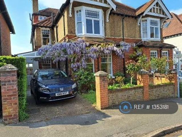 House for rent in Guildford Park, Guildford