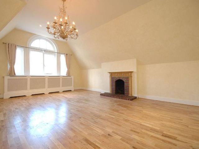 Apartment for rent in Belsize Park, Greater London