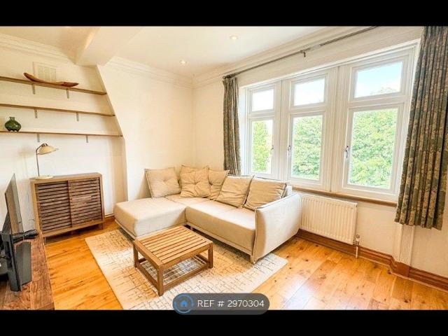 Apartment for rent in Belsize Park, Greater London