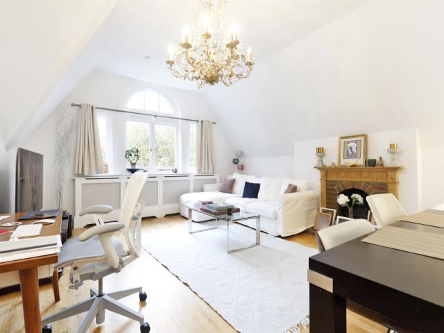 Apartment for rent in Belsize Park, Greater London