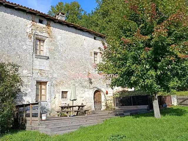 Maison vente à Nontron, Mareuil