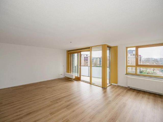 Appartement te huur in Staatsliedenwijk, Almere-haven