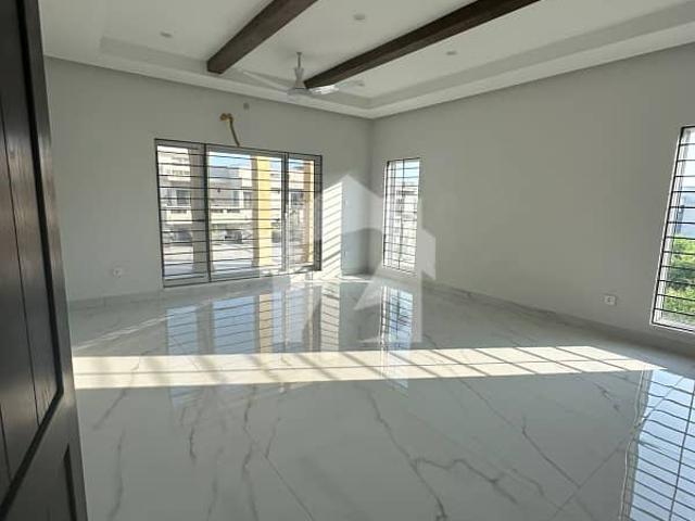 Office for sale in Islamabad