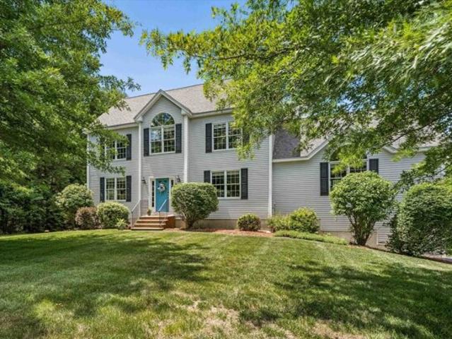 House for sale in New Hampshire