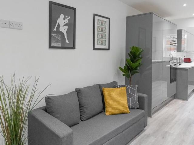 Room for rent in Somers Town, City Of Portsmouth