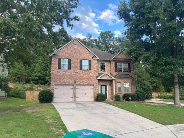 House for sale in Red Oak, Georgia