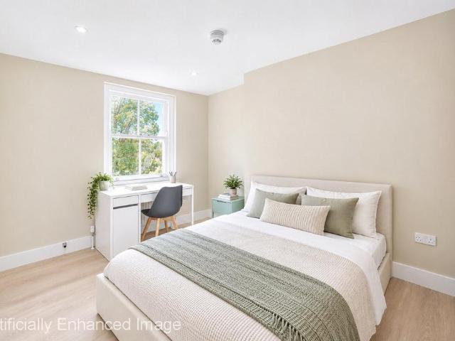Apartment for rent in London Borough of Hammersmith and Fulham, Greater London