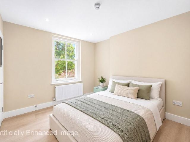 Studio for rent in West Kensington, Greater London