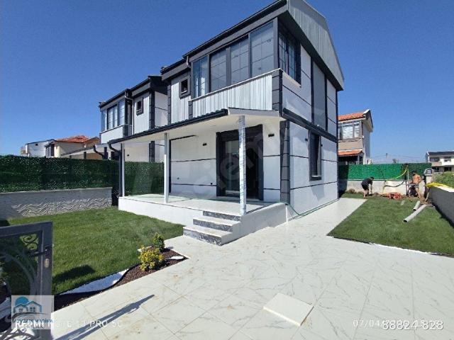 Ayvalik, Balikesir içerisinde satılık mülk