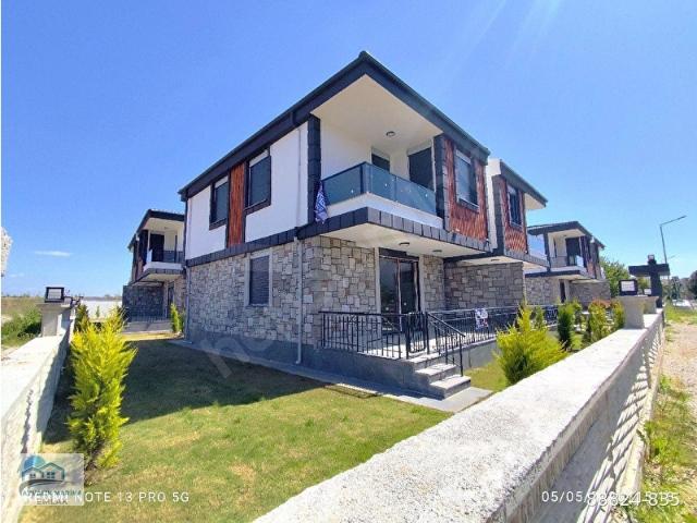 Ayvalik, Balikesir içerisinde satılık Villa
