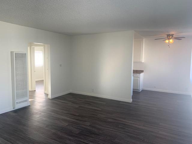 Apartment for rent in Paramount, Los Angeles County