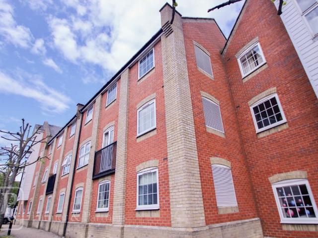 Apartment for rent in Hythe, Fordham Heath