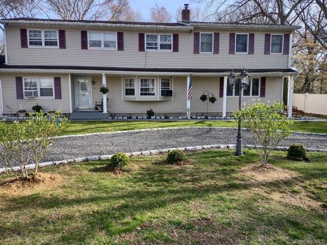 House for sale in Bohemia, New York