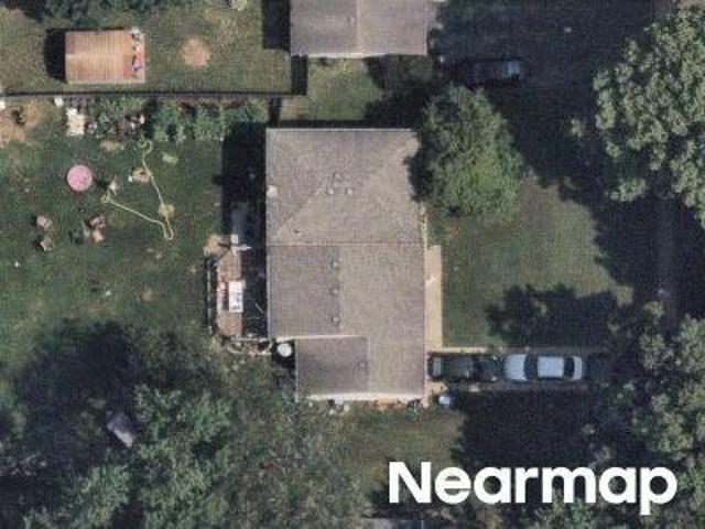 House for sale in Mchenry, Illinois