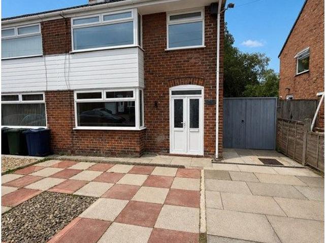 House for rent in Roby Mill, Lancashire