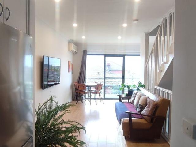 Room for rent in Camerons Creek, Victoria