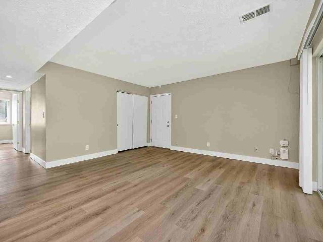 Apartment for rent in Roselawn, Ohio
