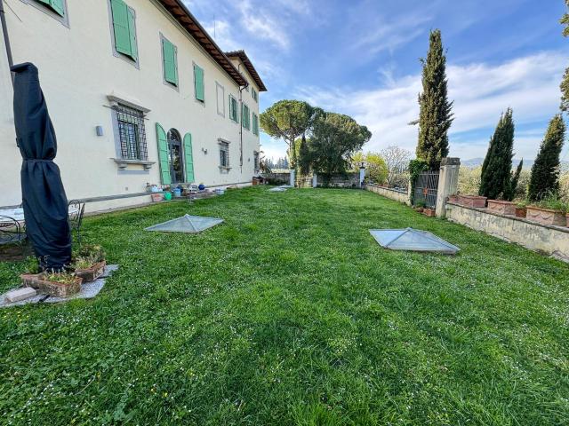 Villa Indipendente in affitto a Quartiere 4, Firenze