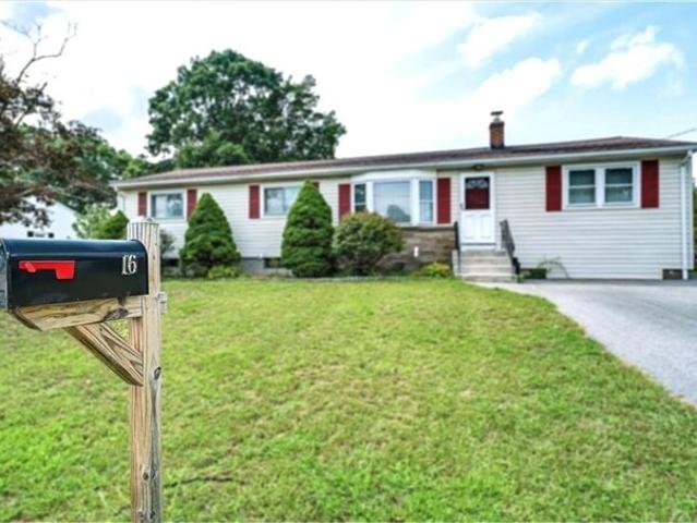 House for sale in Warwick, Kent County
