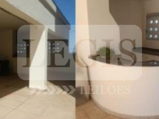 Apartamento venda em Marília