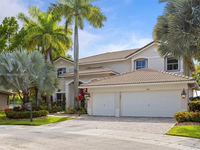 House for sale in Weston