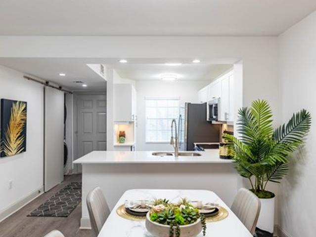 Apartment for rent in Lake Park