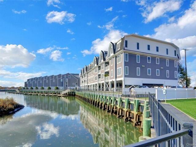 Condo for sale in East Rockaway, New York