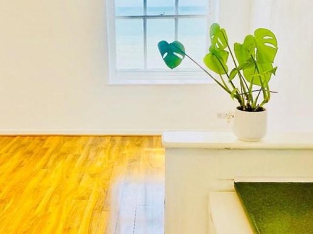 Apartment for rent in West Marina, Guestling Green