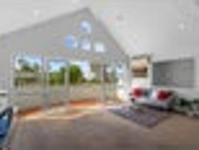 Townhouse for sale in Paremoremo