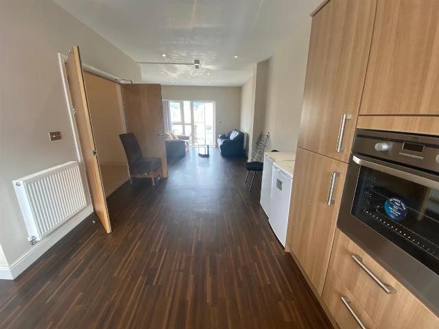 House for rent in SA1 Swansea Waterfront, Nangreaves