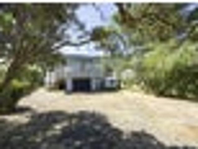 House for sale in Oratia