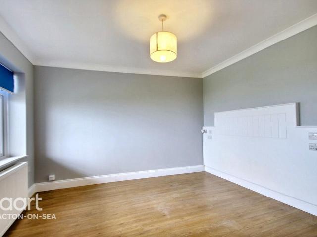 Apartment for rent in Holland-on-Sea, Dale Hill