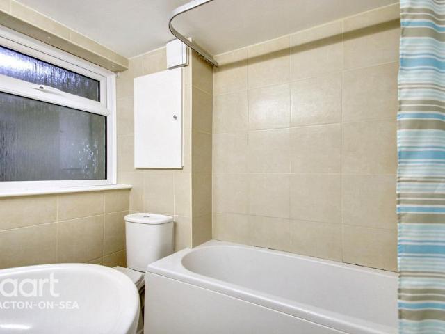 Apartment for rent in Holland-on-Sea, Dale Hill
